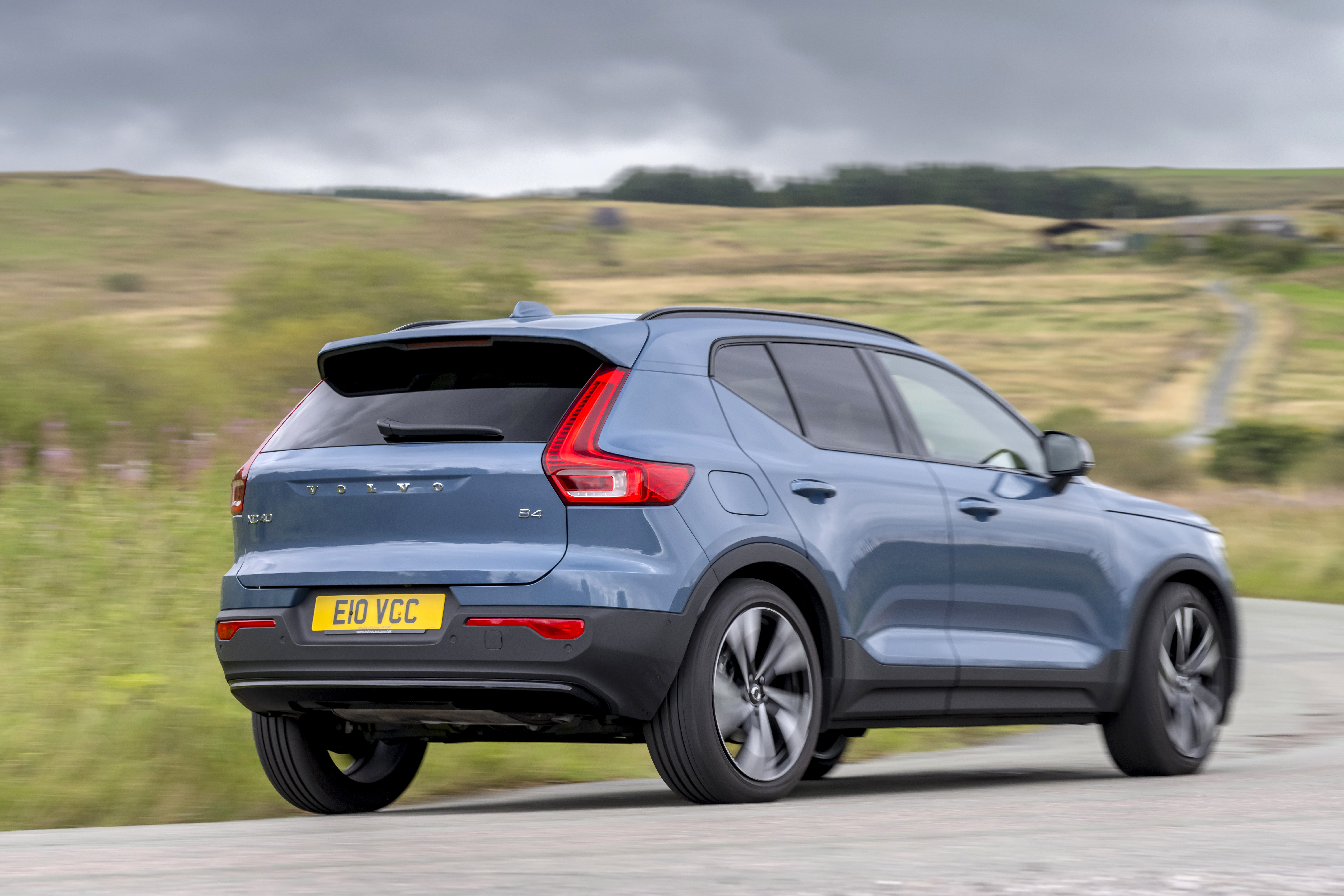 Volvo XC40 B4 Ultra.jpg